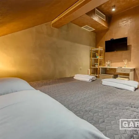 Garson Hotel 2*