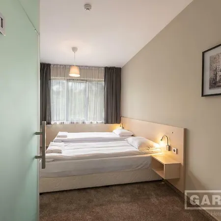 Garson 2* Kŭrdzhali